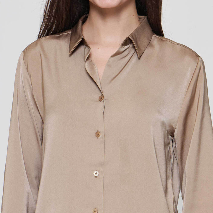 Suko Satin Lengan Panjang Blouse Wanita