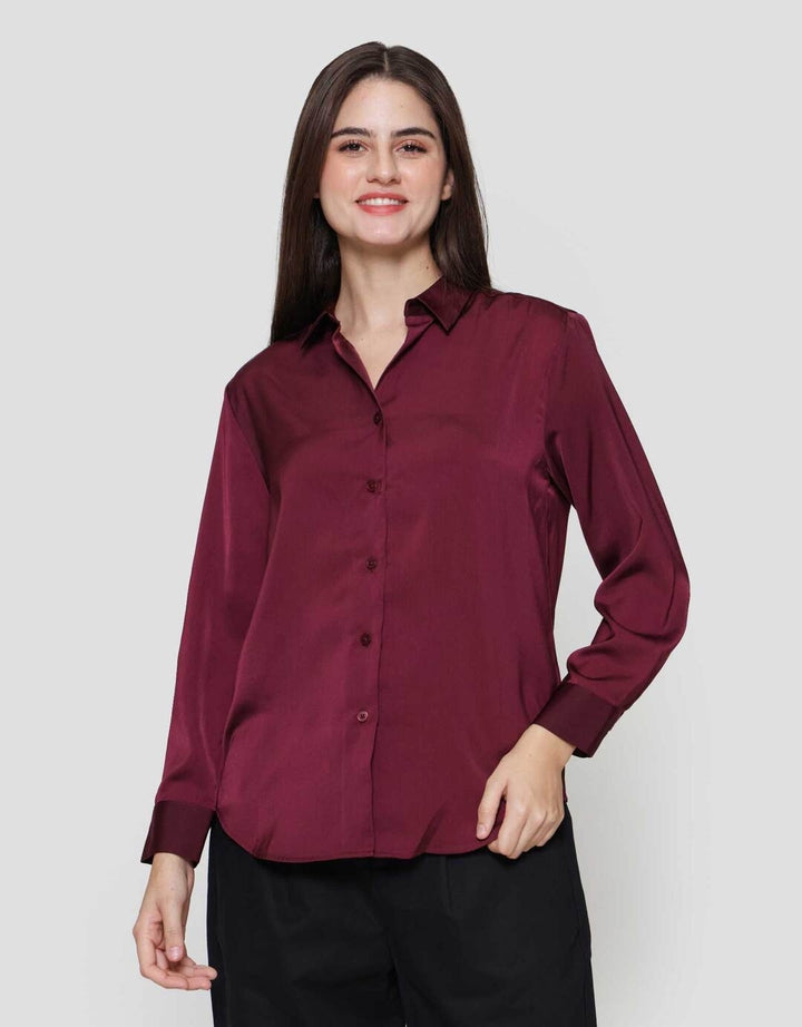 Suko Satin Lengan Panjang Blouse Wanita