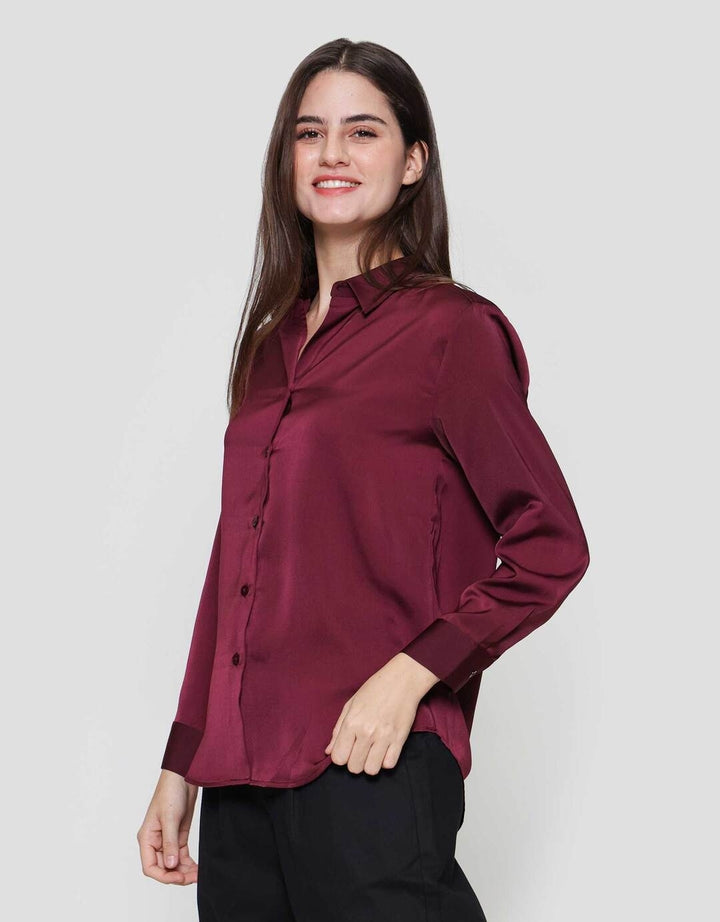 Suko Satin Lengan Panjang Blouse Wanita