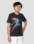 Character Superman Fly Logo Print Kaos Anak Laki-laki