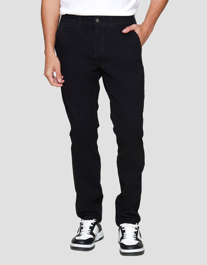 Lois Slim Stretch Fit Celana Chino Pria