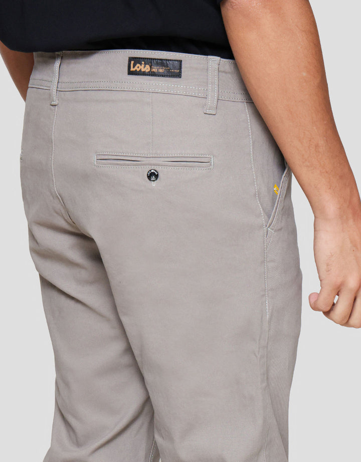 Lois Fashion Slim Stretch Fit Celana Chino Pria
