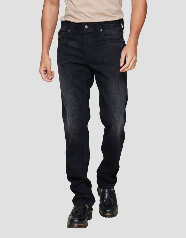 Lois Fashion Celana Denim Slim Fit Pria