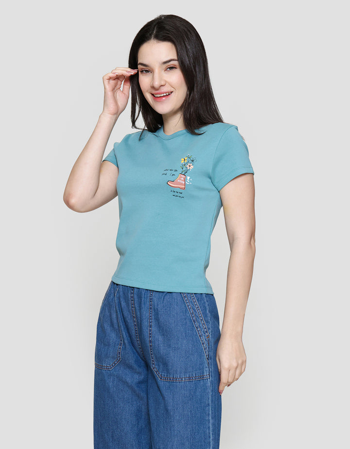 Suko Kerah Bulat Lengan Pendek Kaos Crop Wanita