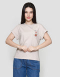 Suko Kerah Bulat Lengan Pendek Print Love Kaos Wanita