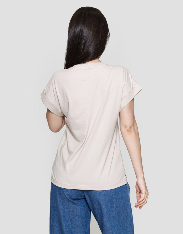 Suko Kerah Bulat Lengan Pendek Print Love Kaos Wanita