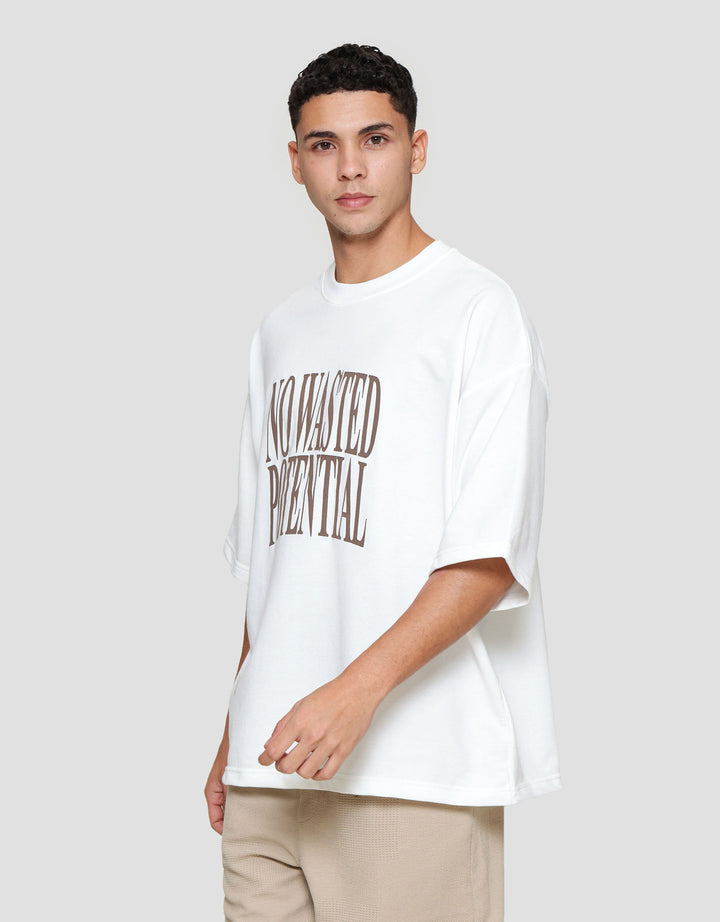 Nevada Oversize Theme Wording - Style Kaos Pria