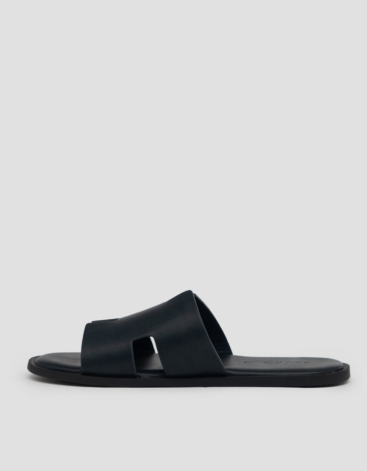 Savro Sandal Slip On YXN0595 Pria