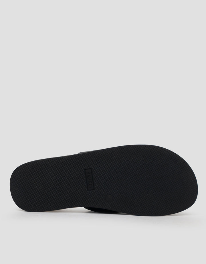 Savro Sandal Slip On YXN0595 Pria