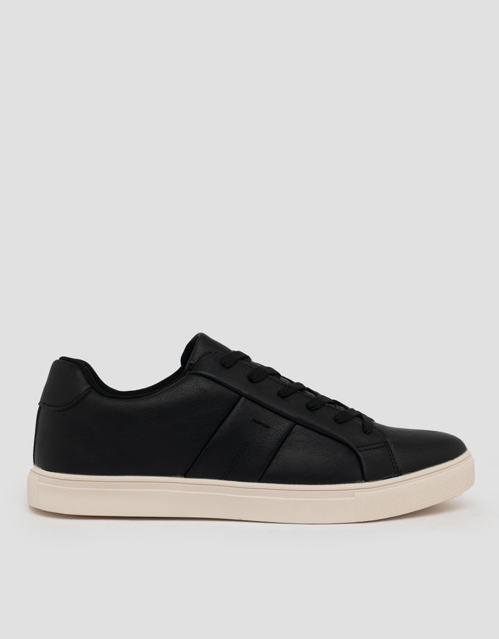 Savro Sepatu Sneakers JD24-108A Pria