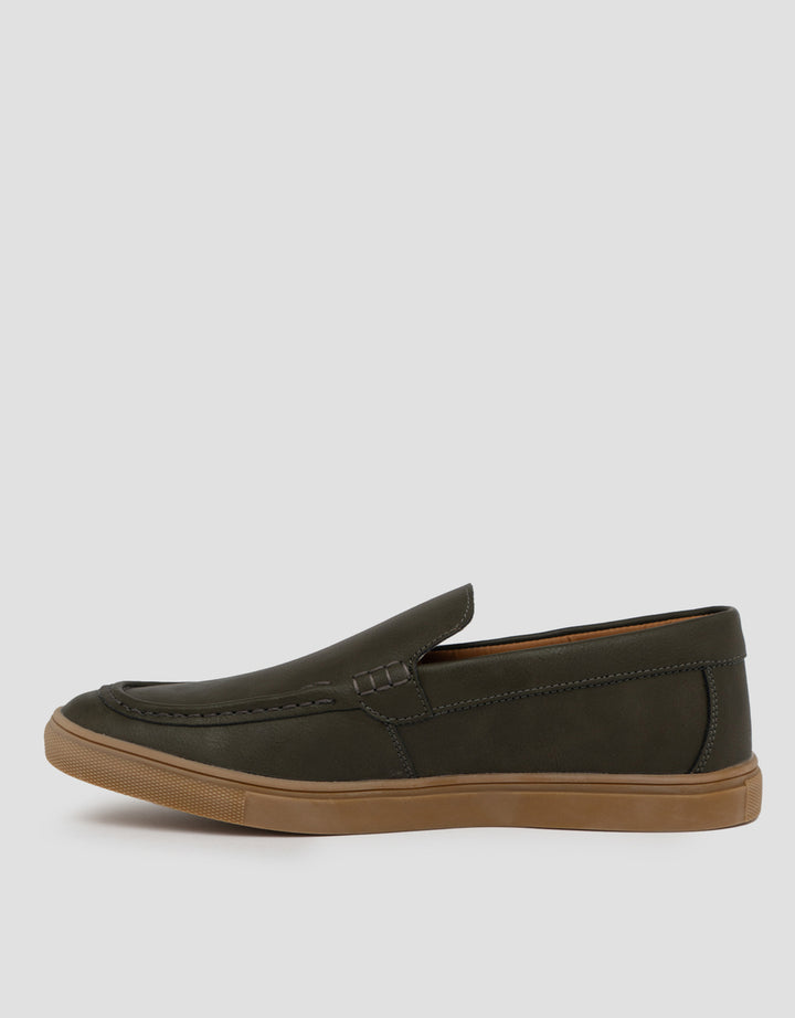 Savro Sepatu Moccasin Slip On YH25627-2 Pria