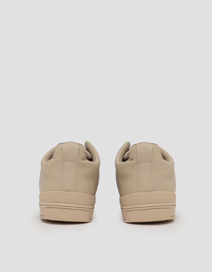 Savro Sepatu Sneakers ZB23128-1A Pria