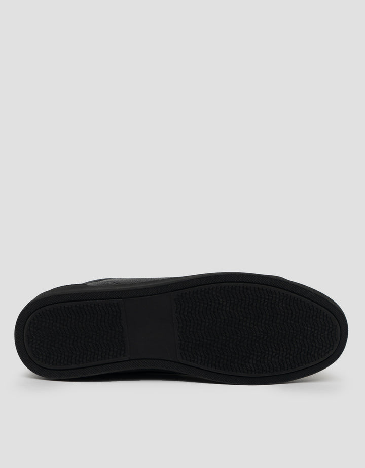 Savro Sepatu Sneakers ZB23128-1A Pria