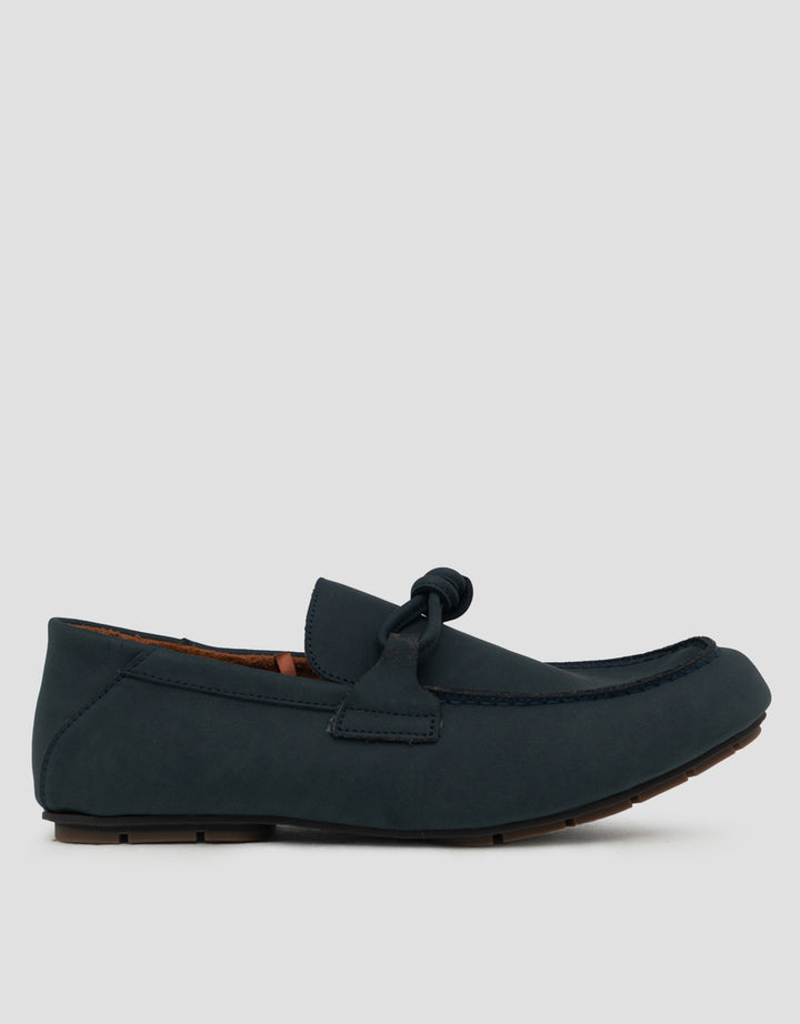 Savro Sepatu Slip On BTG-02 Pria