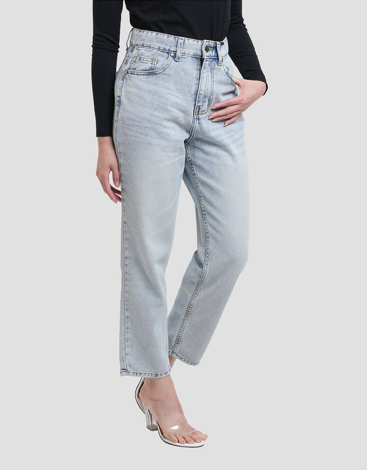 Nevada Comfort Fit Celana Denim Wanita