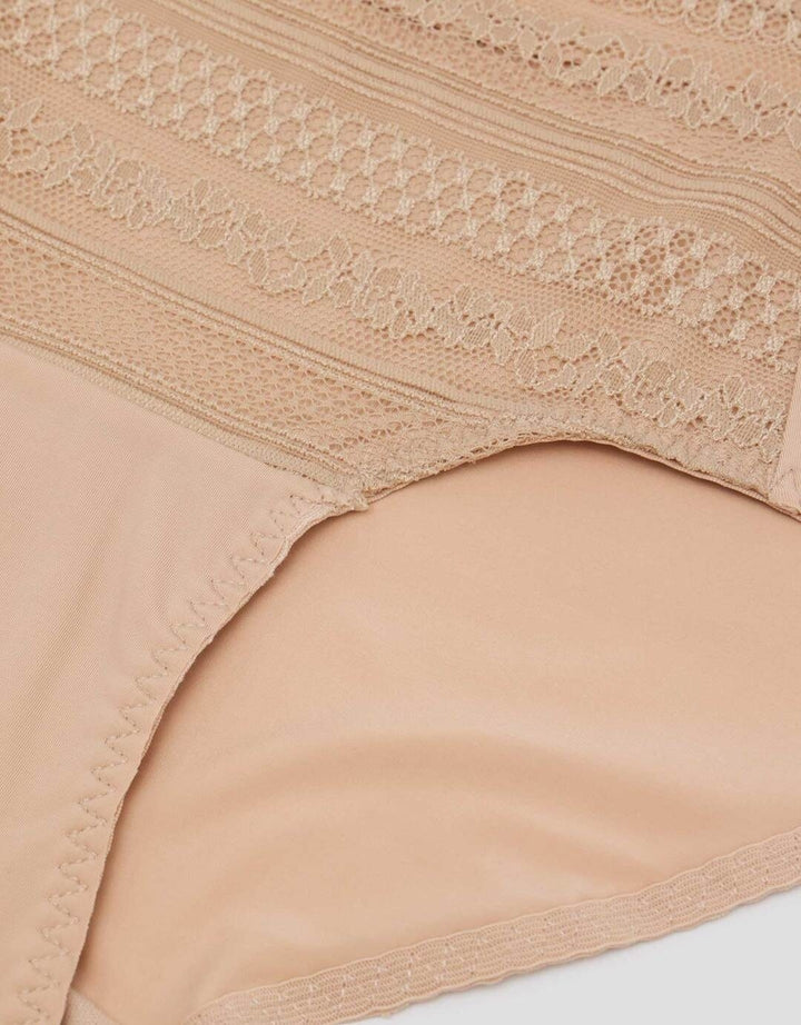 St. Yves Maxi Nylon Celana Dalam Wanita