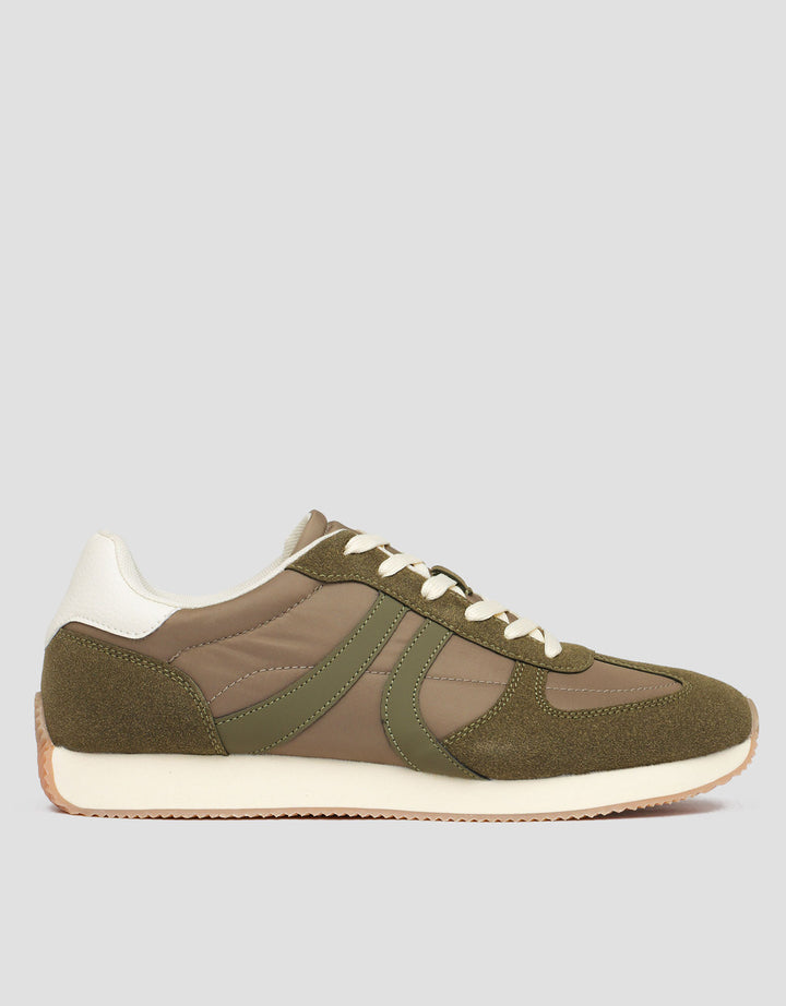 Volo Sepatu Sneakers 1416906A Pria