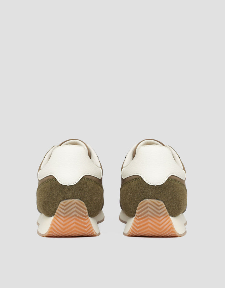 Volo Sepatu Sneakers 1416906A Pria