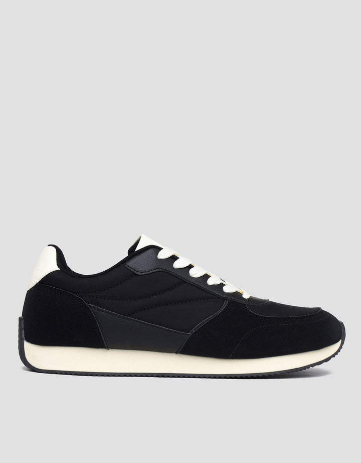 Volo Sepatu Sneakers 1417301A Pria