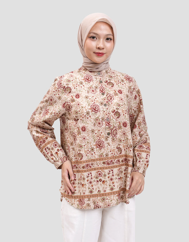 Expand Lili Blouse Wanita