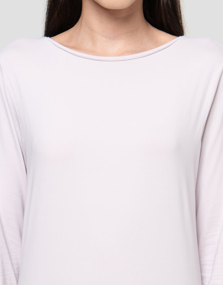 Suko Basic Kerah Bulat Kaos Inner Wanita