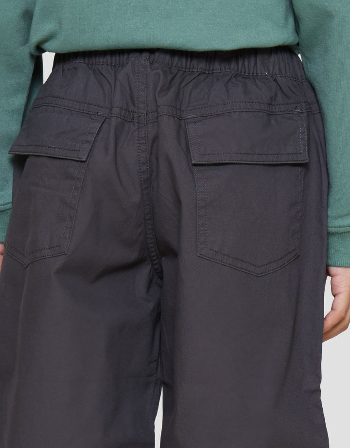 Little M  Crop Basic Pocket Celana Pendek Anak Laki-laki