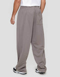 Nevada Knit Baggy Fit Front Darts Celana Jogger Pria