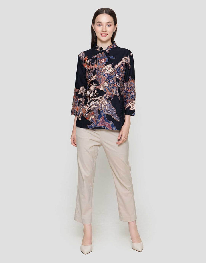 Arjuna Weda Daun Blouse Batik Wanita