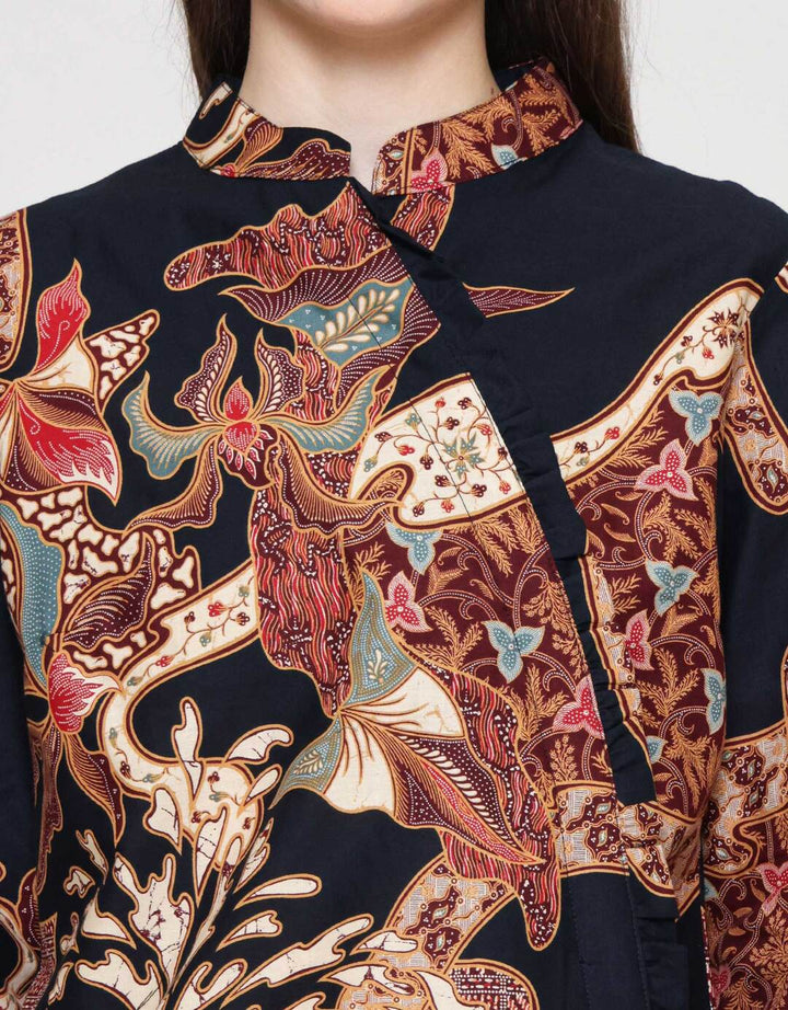Arjuna Weda Daun Blouse Batik Wanita