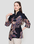 Arjuna Weda Daun Blouse Batik Wanita