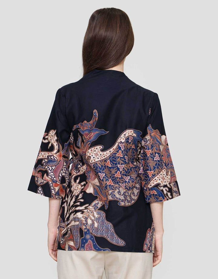 Arjuna Weda Daun Blouse Batik Wanita