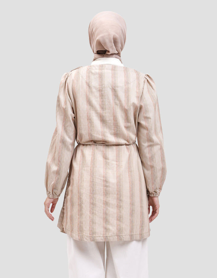 Expand Nadhiva Blouse Wanita