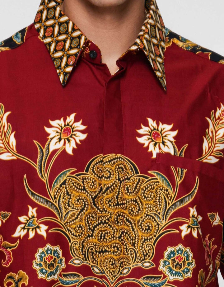 Arjuna Weda Hem Body Fit Print Gurdo Kemeja Batik Pria