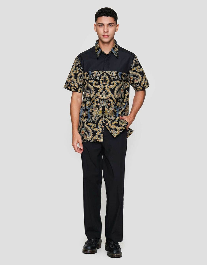 Arjuna Weda Hem Body Fit Cokro Cemani Kemeja Batik Pria