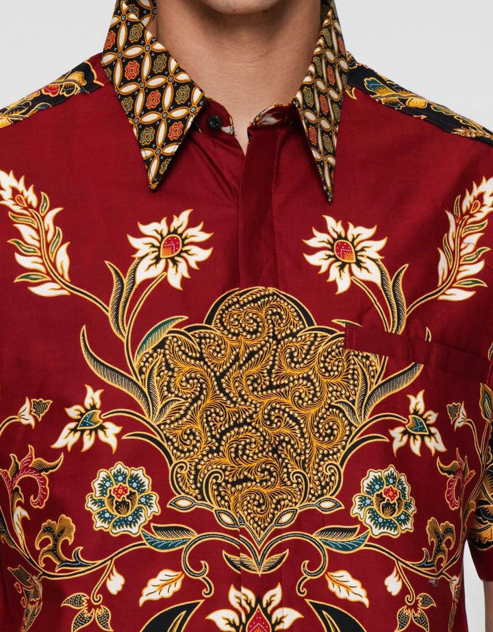 Arjuna Weda Hem Body Fit Gurdo Kemeja Batik Pria