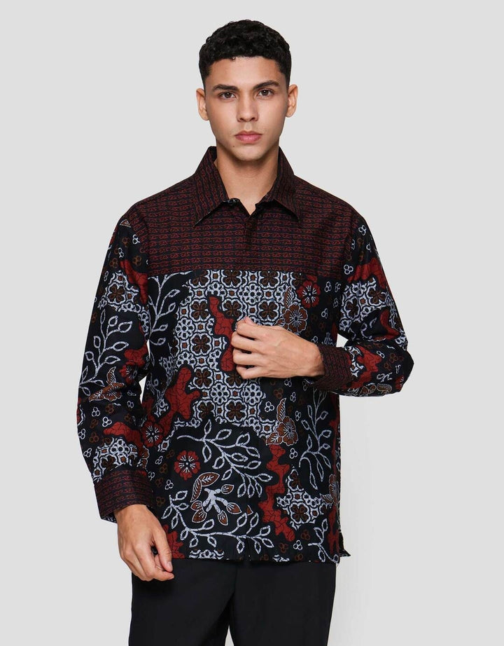 Arjuna Weda Semanggi Sekar Jagad Kemeja Batik Pria