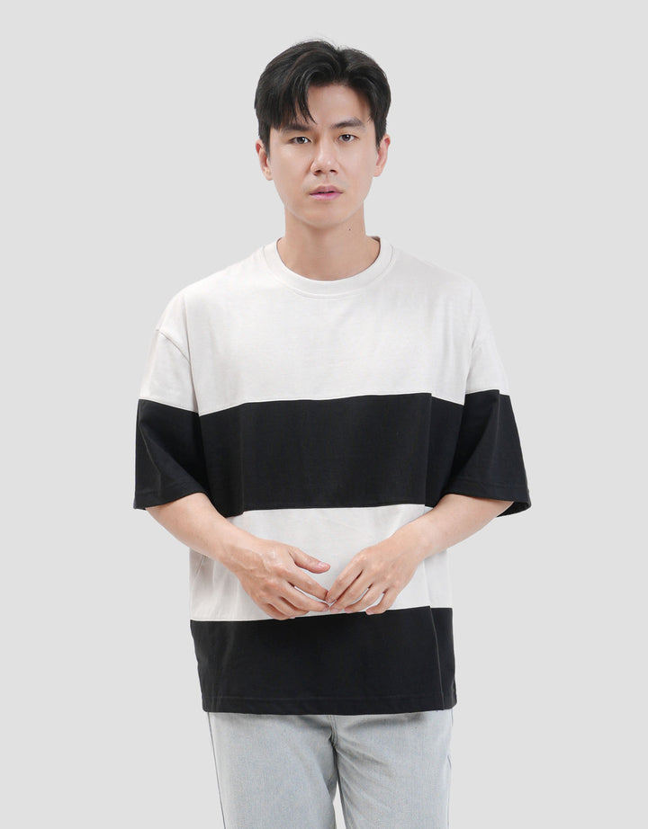 Nevada Stripe Cut N Sewn Kaos Oversize Pria