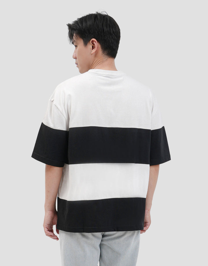 Nevada Stripe Cut N Sewn Kaos Oversize Pria