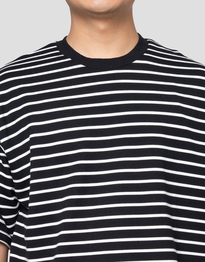 Nevada Textured Stripes Kaos Oversize Pria