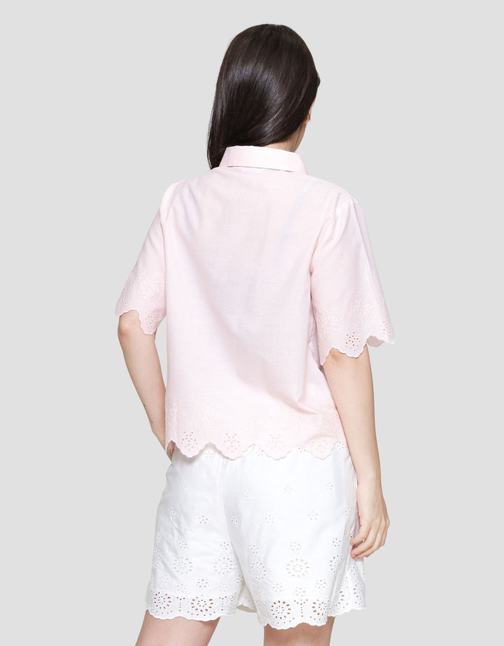 St. Yves Broderie Detail Cotton Kemeja Wanita