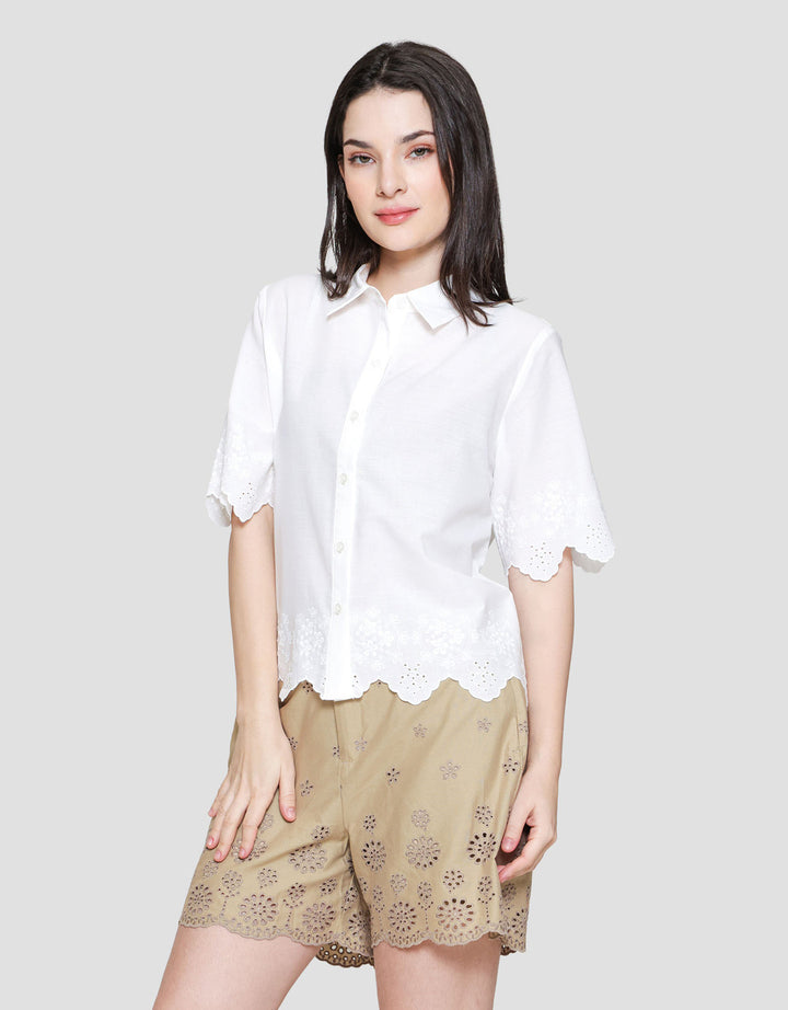 St. Yves Broderie Detail Cotton Kemeja Wanita