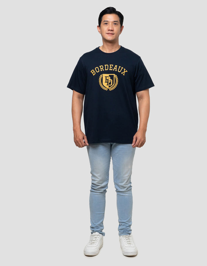 Aos Theme The Jocks College Bordeaux Kaos Pria