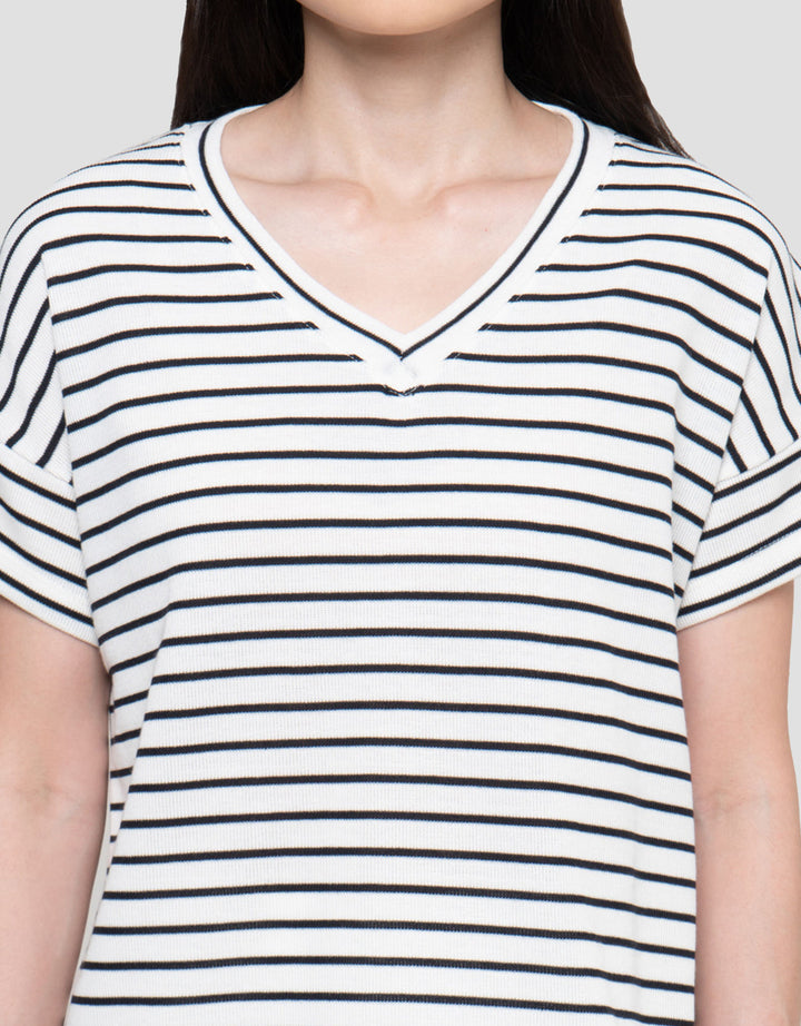 Connexion Tangan Langsung V Neck Stripe Kaos Wanita