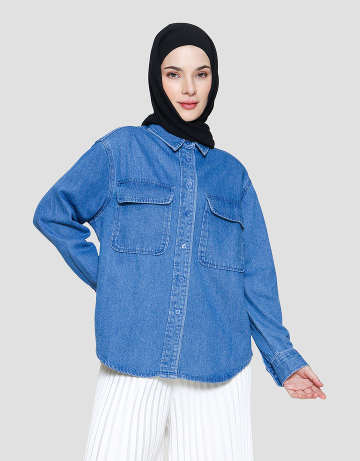 Annisa Double Pocket Kemeja Denim Wanita