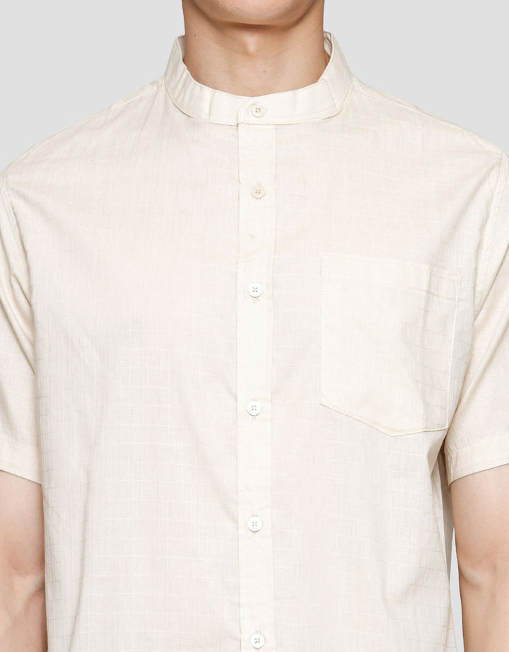 Cole Solid Texture Square W/ Pocket Baju Koko Pria