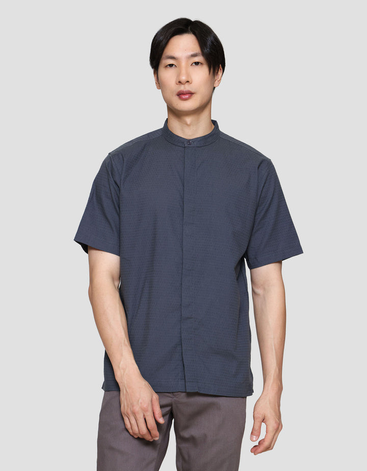 Cole Solid Texture Running Stich Baju Koko Pria