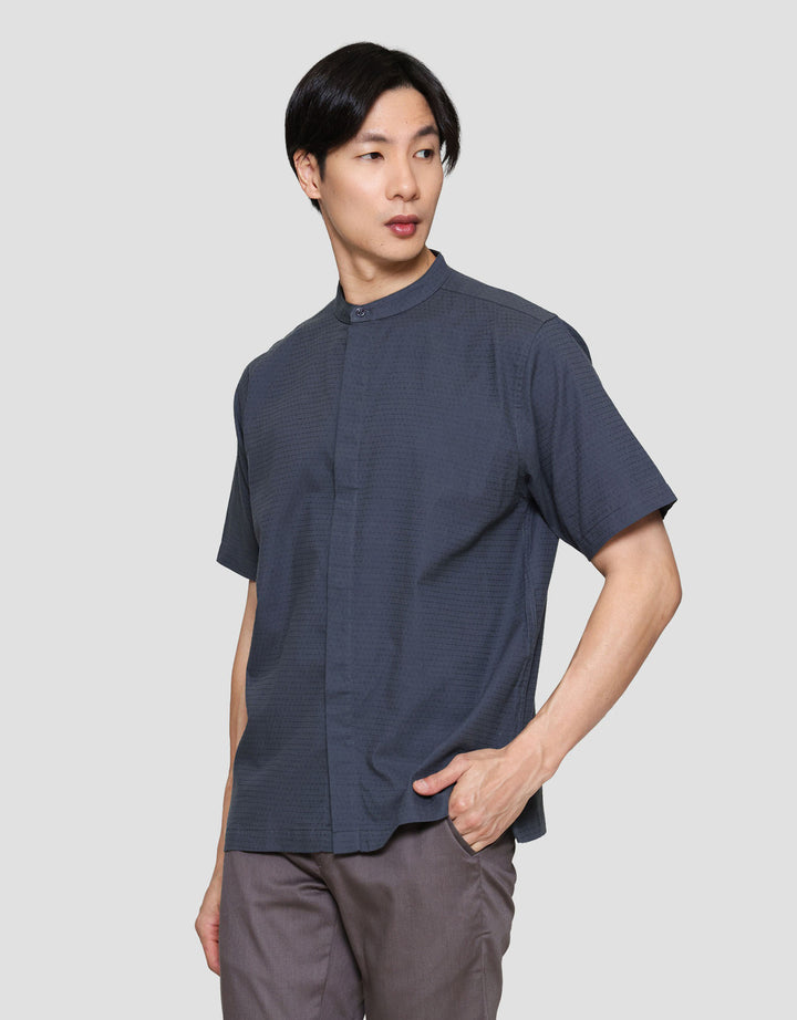 Cole Solid Texture Running Stich Baju Koko Pria