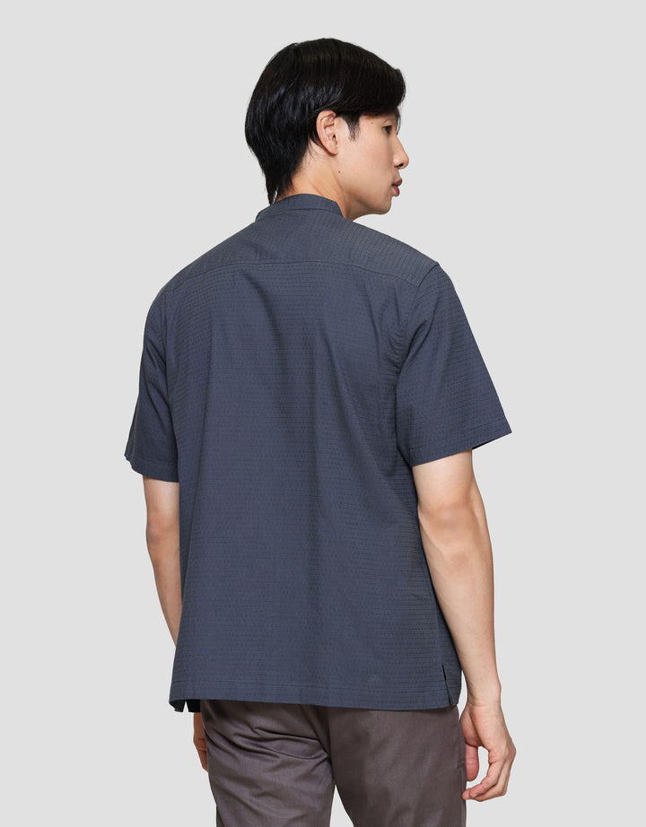 Cole Solid Texture Running Stich Baju Koko Pria