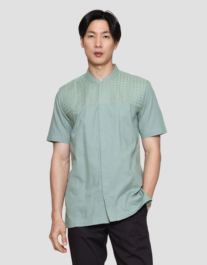 Cole Bordir Traditional Embro Yoke Baju Koko Pria