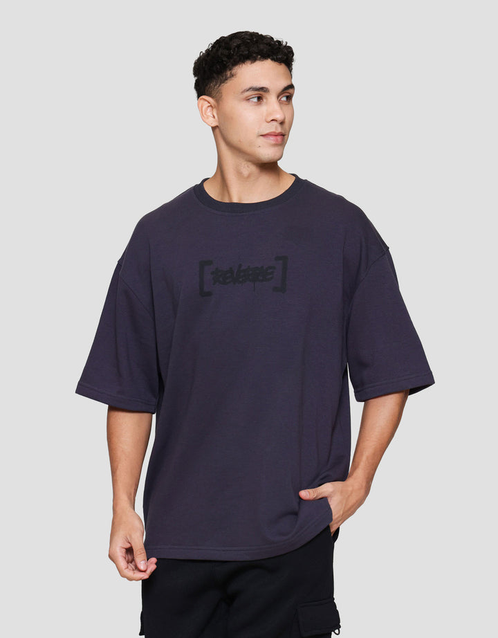 Nevada Street Style Reverse Kaos Oversize Pria